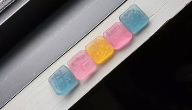 平成字样的花纹