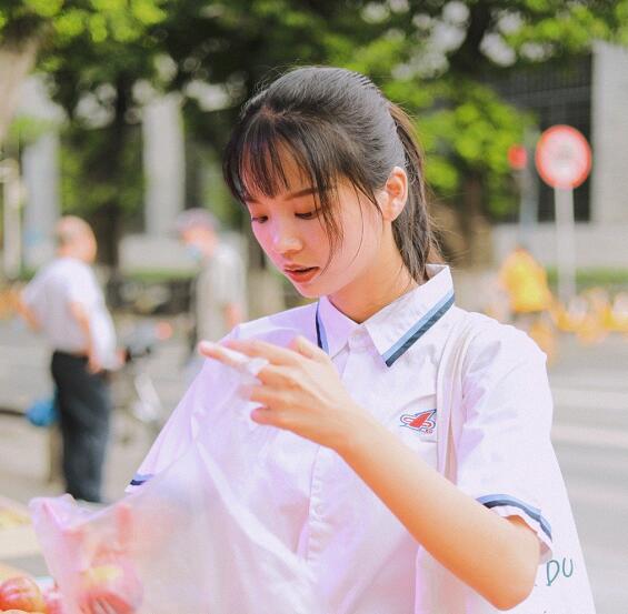 可以练日语口语的教材：日语口语关于旅游的会话